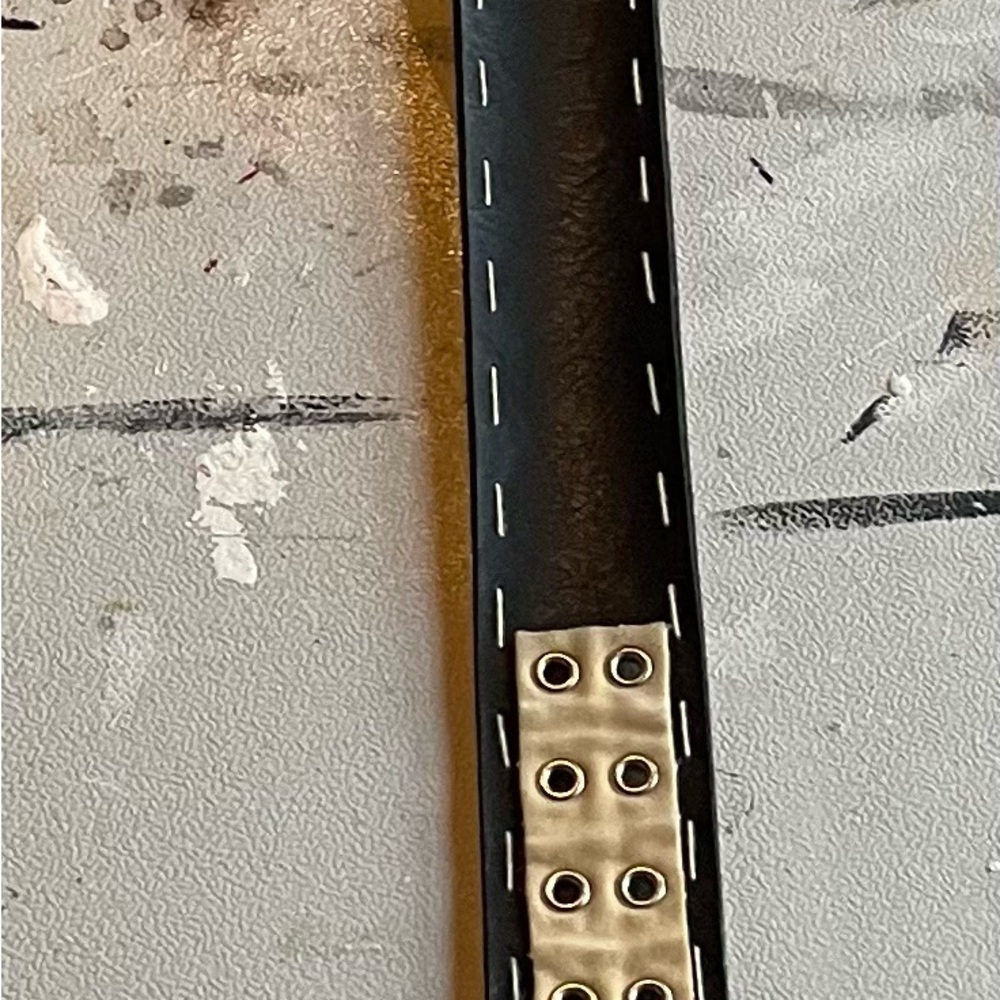 Women’s size 8 belt